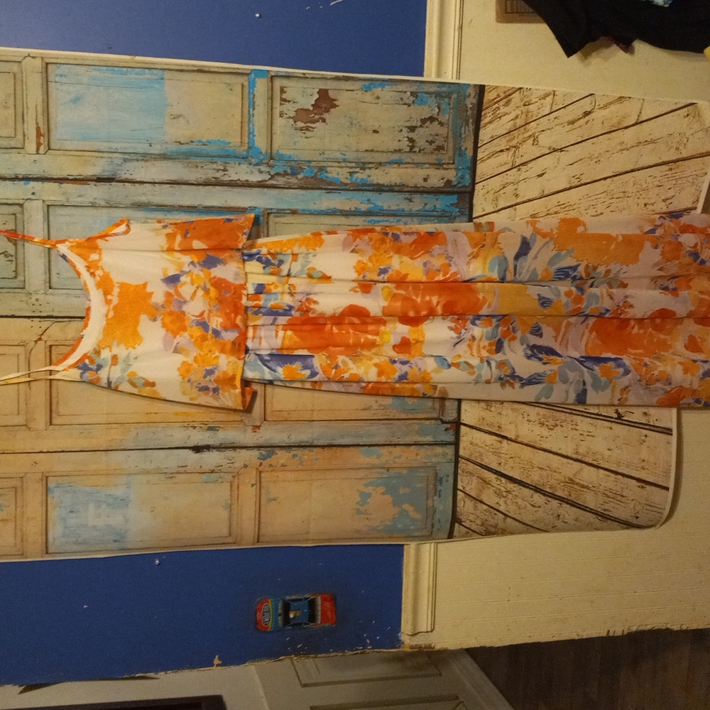 liberty love floral maxi dress - Picture 2 of 7